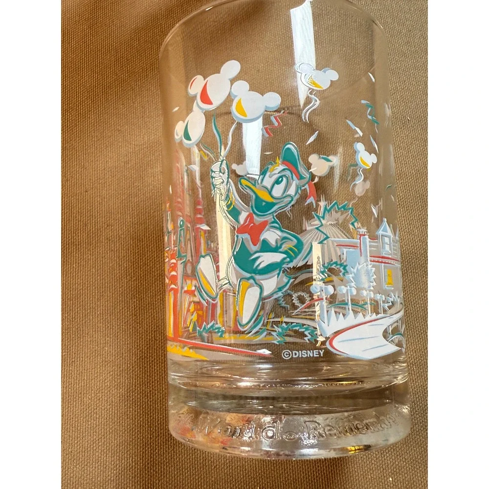 Vintage McDonalds Disney World Remember the Magic 25th Glass Etched‎ Donald Duck
